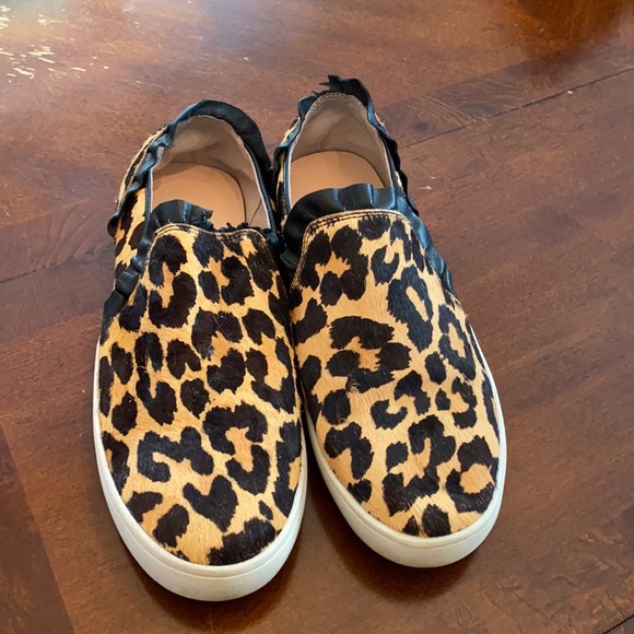 Size 8 Kate Spade slip on sneakers - Picture 1 of 6